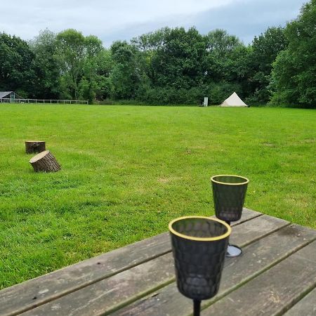 Glamping In Style, Prospector Tent Crawley  Esterno foto